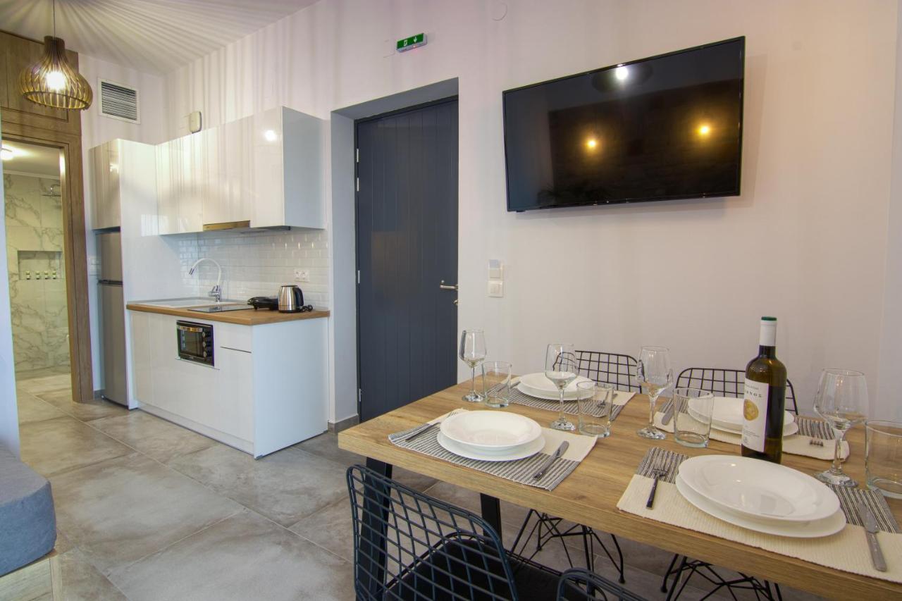 Onar Limnos II Luxury Apartments Moúdhros Exteriör bild